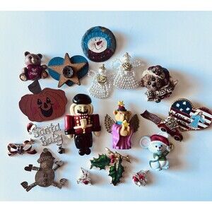 Lot Of 16 Christmas Brooches.  Vintage